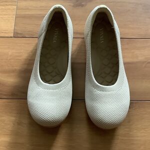 VIVAIA Cream Women's Flats